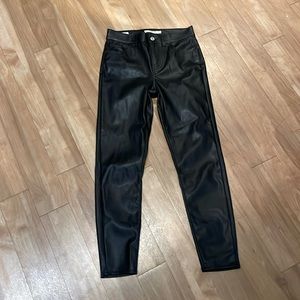 Levi's 720 High Rise Faux Leather Ankle Women's Jeans, size 25